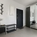 Funkcjonalny W Katowicach Z Dostepem Do Silowni, Sauny I Parkingiem By Renters Katovice