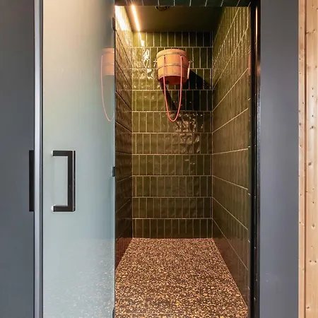 Funkcjonalny W Katowicach Z Dostępem Do Siłowni, Sauny I Parkingiem By Renters *