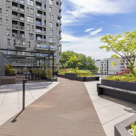 Funkcjonalny W Katowicach Z Dostepem Do Silowni, Sauny I Parkingiem By Renters